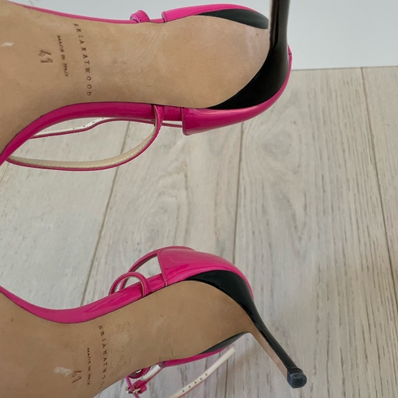 Brand New Brian Atwood Criss-Cross Peep Toe Sandals size 41 - Picture 6 of 6